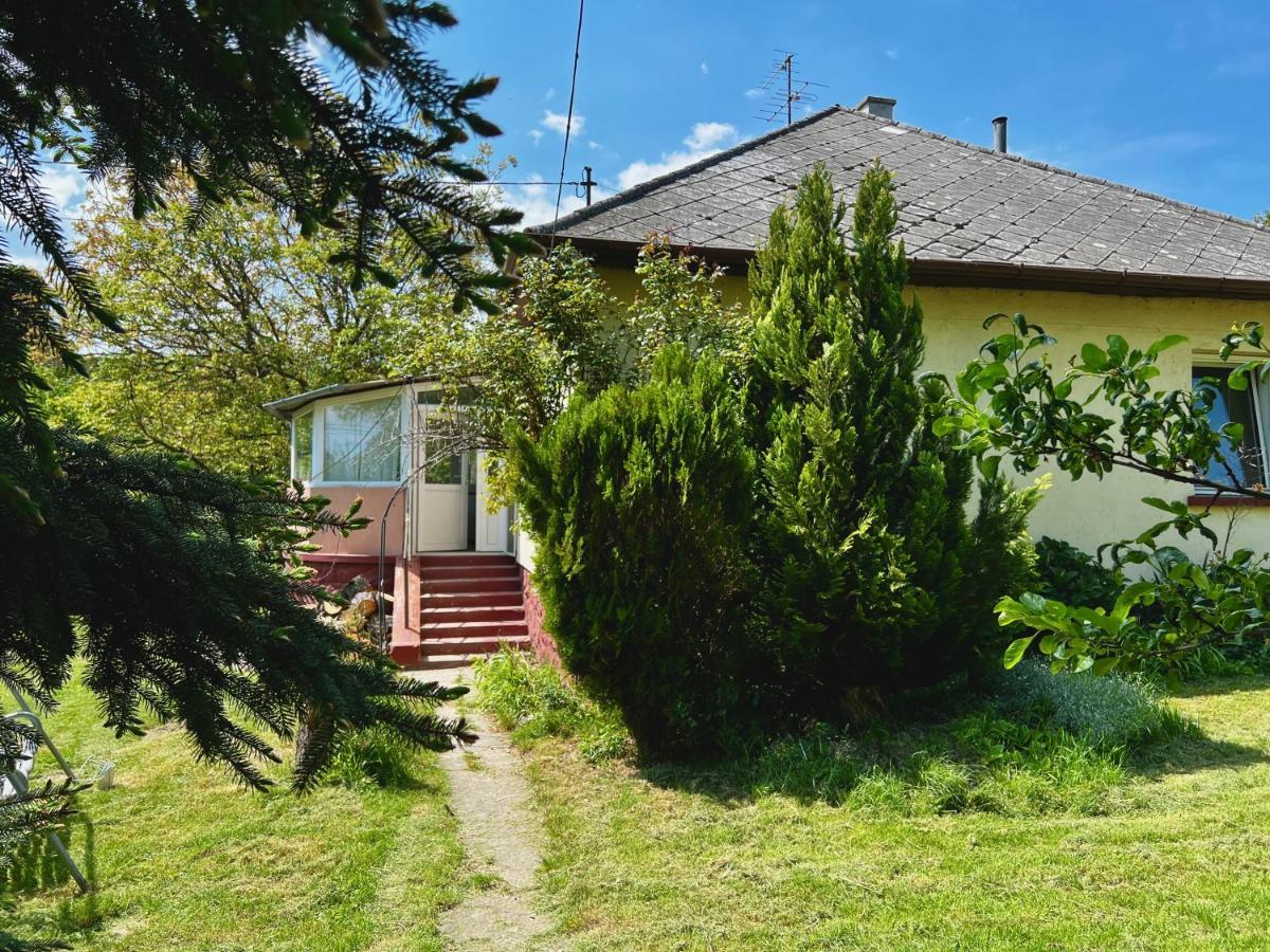 Csodakertes Kishaz Balatonfuzfon Villa Luaran gambar